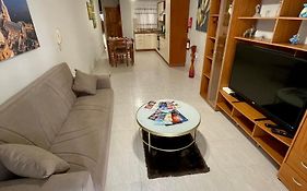Regent Court - 3 Bedroom Apartment Within Walking Distance From Seafront