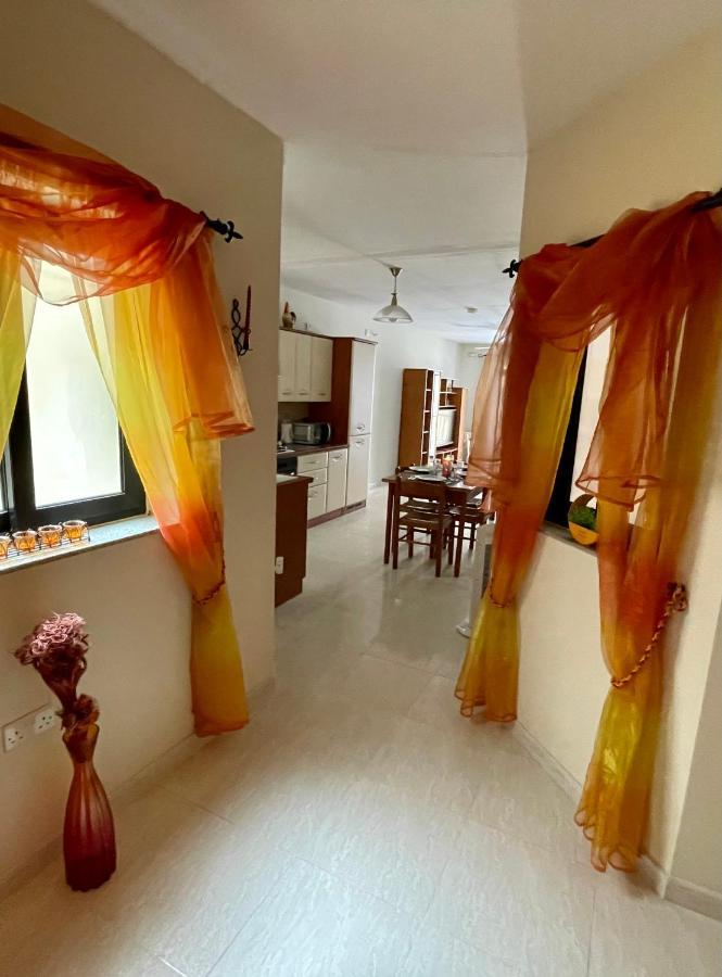 Regent Court - 3 Bedroom Apartment Within Walking Distance From Seafront San Pawl il-Baħar Zewnętrze zdjęcie