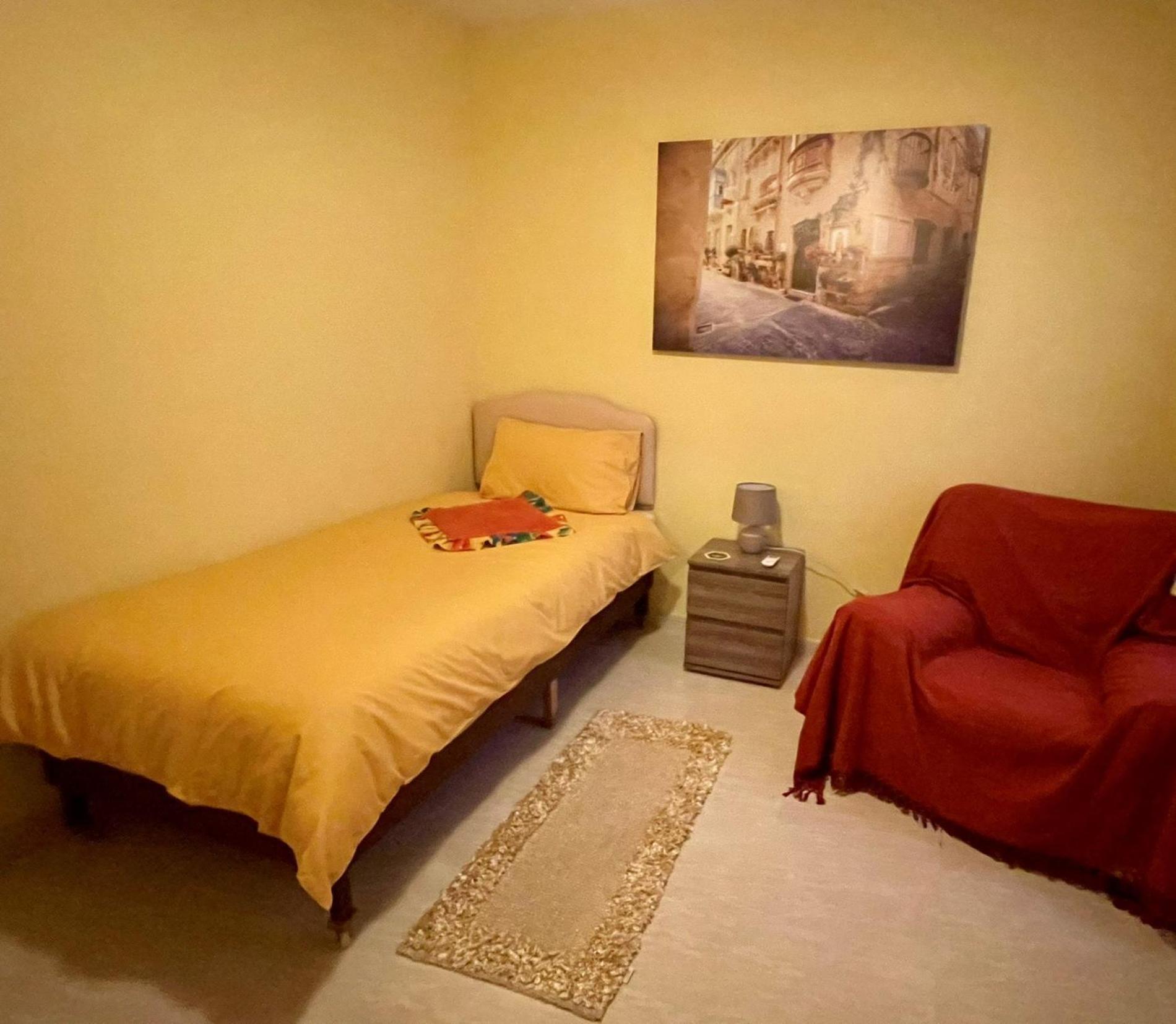Regent Court - 3 Bedroom Apartment Within Walking Distance From Seafront San Pawl il-Baħar Zewnętrze zdjęcie