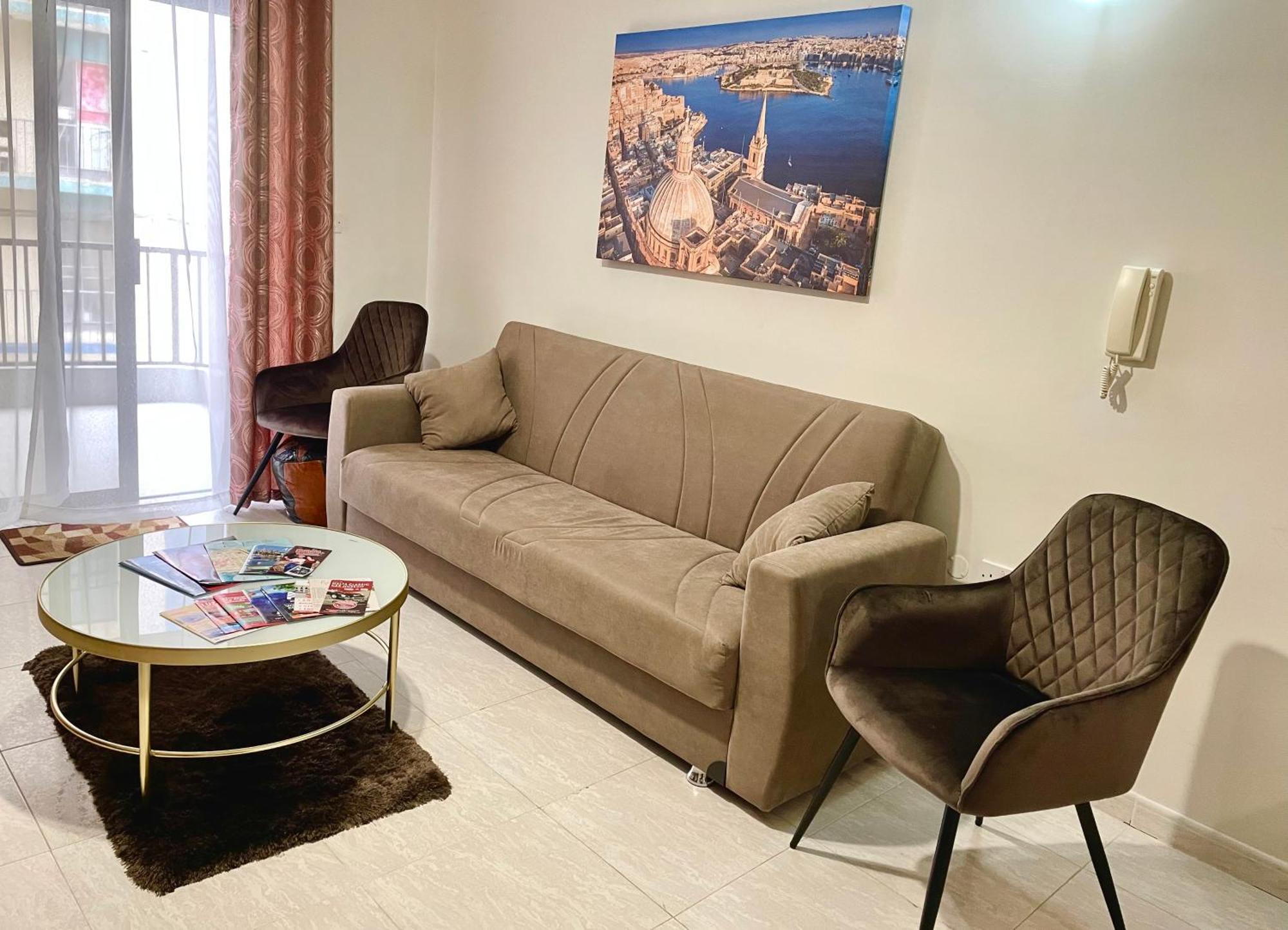 Regent Court - 3 Bedroom Apartment Within Walking Distance From Seafront San Pawl il-Baħar Zewnętrze zdjęcie
