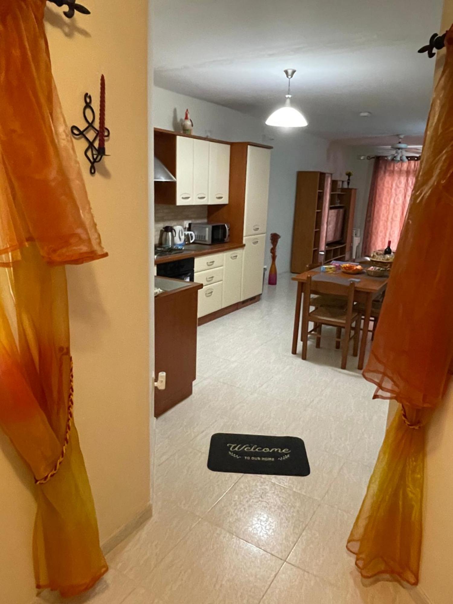 Regent Court - 3 Bedroom Apartment Within Walking Distance From Seafront San Pawl il-Baħar Zewnętrze zdjęcie